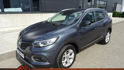 Titangrau Gebraucht 2020 Renault Kadjar Bose Edition SUV | 16.990 € (Fairer Preis)