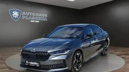 Gebraucht Skoda Superb SportLine 193 PS (141 kW) 2025 Graphitegrau Kombi