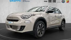 Sabbia beige Gebraucht 2024 Fiat 600 Limousine | 27.790 € (Etwas zu teuer)