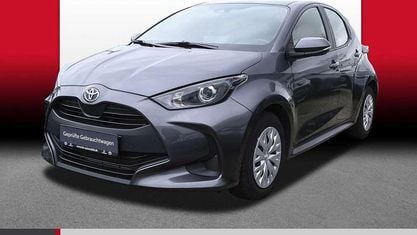 Gebraucht Toyota Yaris Hybrid Business Edition 116 PS (85 kW) 2022 Marlingrau metallic Limousine