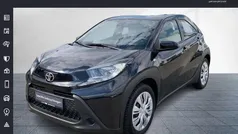 Schwarz Gebraucht 2024 Toyota Aygo Business Edition Kleinwagen | 15.979 € (Fairer Preis)