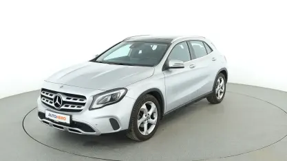Gebraucht Mercedes GLA180 Urban 122 PS (89 kW) 2019 Grau SUV