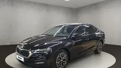 Gebraucht Skoda Octavia Clever 150 PS (110 kW) 2021 Blackmagic perleffekt Kombi