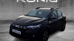 Perlmuttschwarz metallic Gebraucht 2023 Dacia Sandero Expression Kleinwagen | 17.399 € (Fairer Preis)