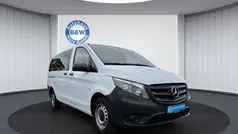 Weiß Gebraucht 2015 Mercedes Vito Van / Kleinbus | 15.999 € (Fairer Preis)