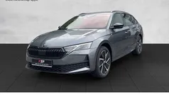 Rot Gebraucht 2024 Skoda Octavia SportLine Kombi | 35.990 € (Fairer Preis)