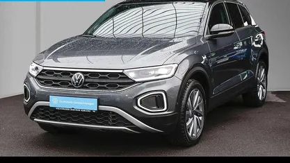 Indiumgrau metallic Gebraucht 2025 VW T-Roc Goal SUV | 29.980 € (Fairer Preis)