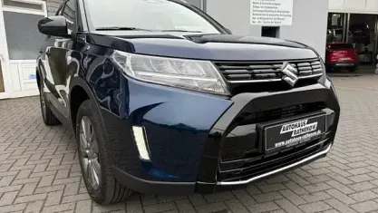 Neu Suzuki Vitara Comfort 129 PS (94 kW) 2026 Blau SUV