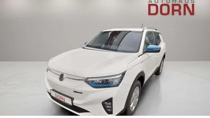 Käytetty KGM Korando 139 kW (190 HP) 2023 Valkoinen Katumaasturi