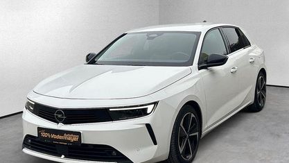Używany Opel Astra Elegance 150 KM (110 kW) 2023 Biały Sedan/Limuzyna