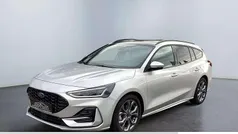 Silber Gebraucht 2023 Ford Focus ST-Line Kombi | 23.520 € (Guter Preis)