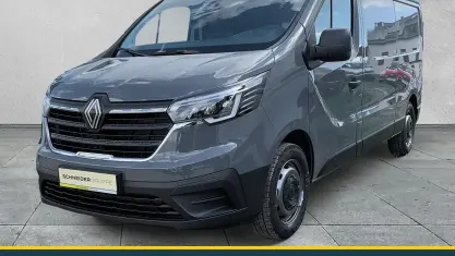 Neu Renault Trafic Komfort 150 PS (110 kW) 2026 Grau Van / Kleinbus