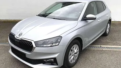 Gebraucht 2024 Skoda Fabia Selection Kleinwagen | 18.950 € (Fairer Preis)