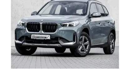 Gebraucht BMW X1 Shadowline 156 PS (114 kW) 2025 Cape york gruen SUV
