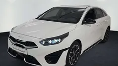 Deluxeweiss met. Gebraucht 2024 Kia ProCeed GT-Line Kleinwagen | 30.990 € (Fairer Preis)
