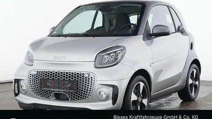 Silber Gebraucht 2024 Smart ForTwo Electric Drive Exclusive Coupé | 16.900 € (Fairer Preis)