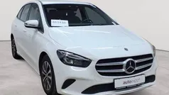 Polarweiß Gebraucht 2020 Mercedes B200 Style Van / Kleinbus | 15.990 € (Fairer Preis)