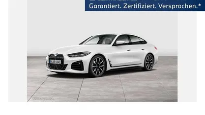Weiß Gebraucht 2023 BMW i4 M Sport Limousine | 43.740 € (Fairer Preis)