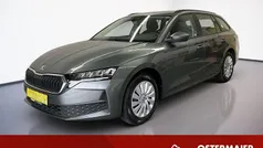 Gebraucht 2024 Skoda Octavia Essence Kombi | 28.250 € (Guter Preis)