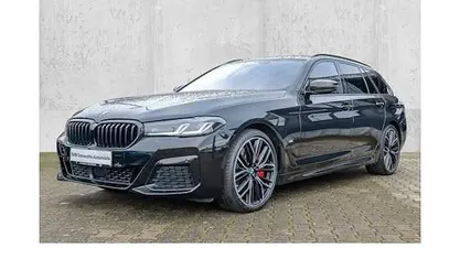 Gebraucht BMW 530 M Sport 286 PS (210 kW) 2023 Kombi