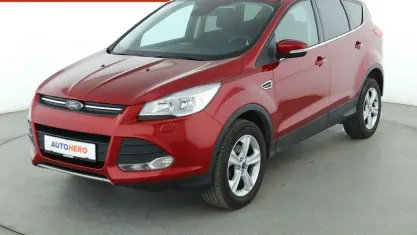 Gebraucht Ford Kuga SYNC Edition 150 PS (110 kW) 2016 Rot SUV