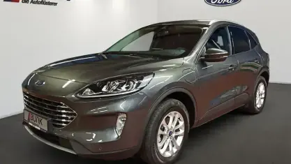 Gebraucht Ford Kuga Titanium 225 PS (165 kW) 2022 Grau SUV