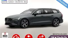 Forest lake metallic Neu 2025 Volvo V60 Plus Kombi | 46.988 € (Fairer Preis)