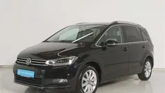 Schwarz Gebraucht 2024 VW Touran Highline Van / Kleinbus | 37.440 € (Fairer Preis)