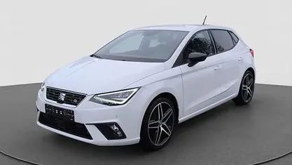 Candy weiss Gebraucht 2021 Seat Ibiza FR | 18.040 € (Etwas zu teuer)