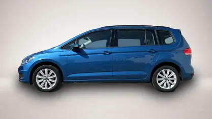 Gebraucht VW Touran Comfortline 150 PS (110 kW) 2022 Blau Van / Kleinbus