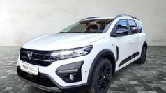 Arktisweiß (weiß) Gebraucht 2022 Dacia Jogger Extreme Van / Kleinbus | 19.300 € (Fairer Preis)