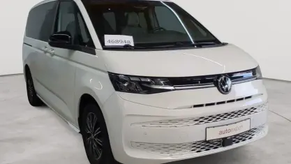 Gebraucht VW Multivan Life 150 PS (110 kW) 2023 Candyweiss Van / Kleinbus