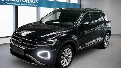 Schwarz Gebraucht 2023 VW T-Roc Style SUV | 26.390 € (Guter Preis)