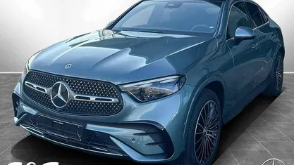 Metalliclack verdesilber Gebraucht 2025 Mercedes GLC220 AMG Coupé | 67.669 € (Etwas zu teuer)
