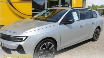 Gebraucht Opel Astra 114 kW (156 PS) 2024 Kristall silber (metallic) Kleinwagen