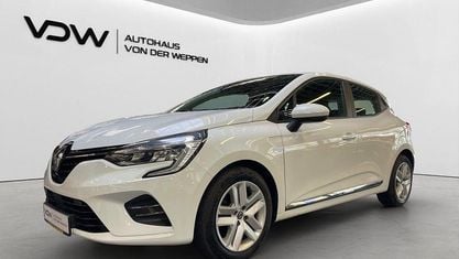 Używany Renault Clio V Experience 72 KM (52 kW) 2020 Biały Hatchback
