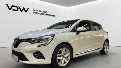 Occasion Renault Clio V Experience 72 PK (52 kW) 2020 Wit Hatchback