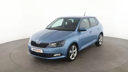 Blau Gebraucht 2016 Skoda Fabia Joy Kleinwagen | 10.160 € (Guter Preis)