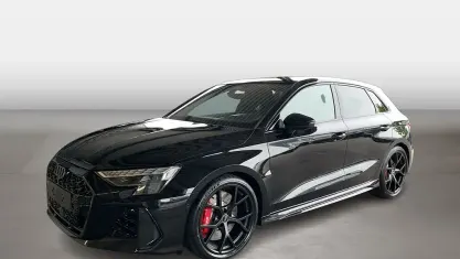 Neu Audi RS3 Ambiente 400 PS (294 kW) 2026 Mythosschwarz Limousine