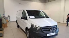 Arktisweiß Gebraucht 2021 Mercedes Vito Van / Kleinbus | 16.390 € (Fairer Preis)