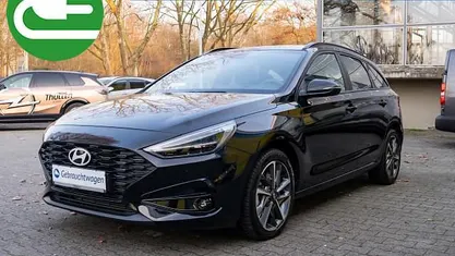 Gebraucht Hyundai i30 Advantage 140 PS (102 kW) 2024 Schwarz Kombi