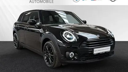 Gebraucht Mini Cooper Clubman 136 PS (100 kW) 2023 Midnight black metallic Kombi