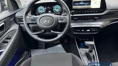 Meta blue / mic Gebraucht 2024 Hyundai i20 Prime Limousine | 23.290 € (Fairer Preis)