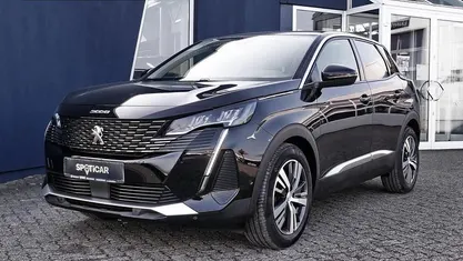 Gebraucht Peugeot 3008 Allure 131 PS (96 kW) 2022 Schwarz SUV