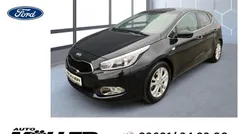 Gebraucht 2015 Kia Ceed FIFA World Cup Edition Limousine | 8.875 € (Guter Preis)