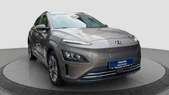 Braun Gebraucht 2022 Hyundai Kona Trend SUV | 20.900 € (Guter Preis)
