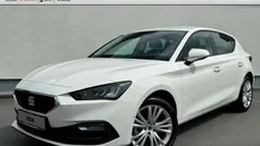 Weiss Gebraucht 2024 Seat Leon ST Style Kombi | 24.990 € (Fairer Preis)