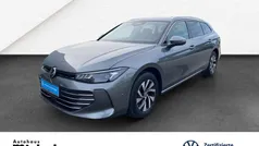 Gebraucht 2024 VW Passat Business Kombi | 35.430 € (Fairer Preis)