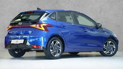 Gebraucht Hyundai i20 Trend 101 PS (74 kW) 2023 Blau Kleinwagen