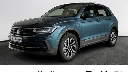 Gebraucht VW Tiguan Active 150 PS (110 kW) 2023 SUV